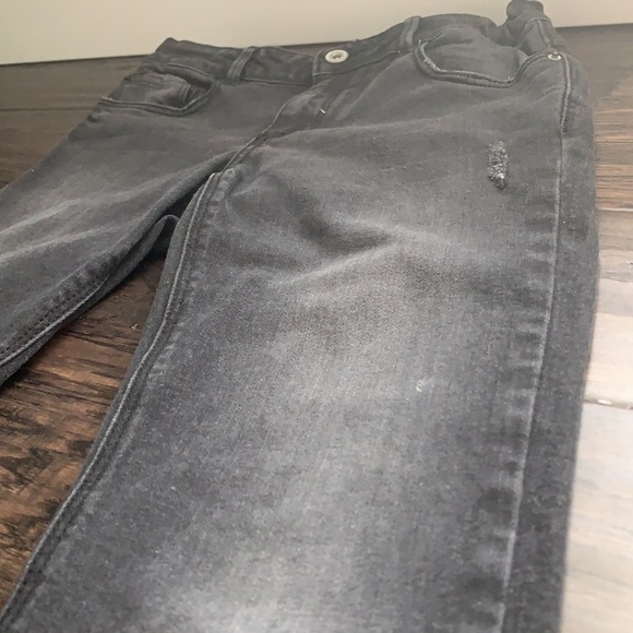 Grey Zara jeans in great condition! - Picture 3 of 5